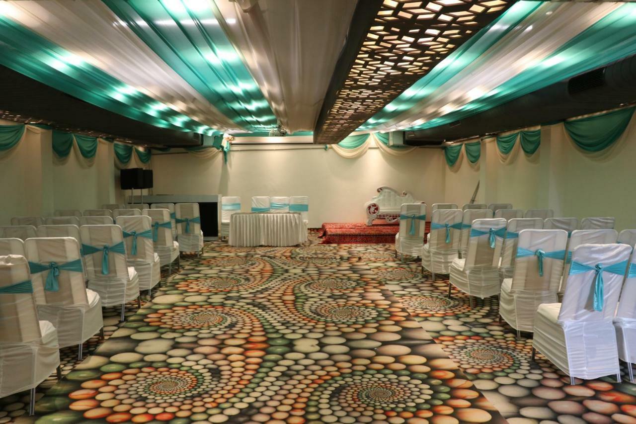 Готель S.R. Residency Zirakpur Екстер'єр фото
