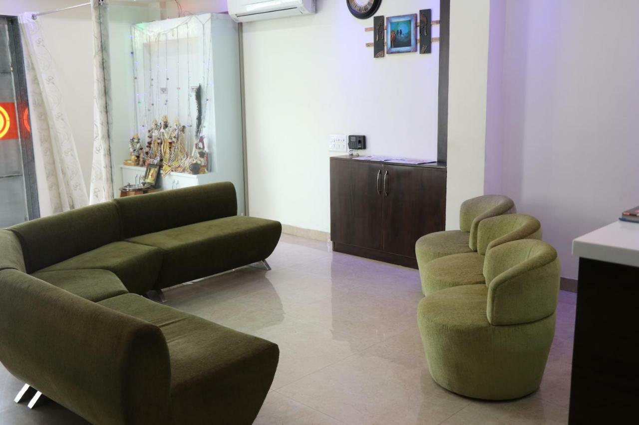 Готель S.R. Residency Zirakpur Екстер'єр фото