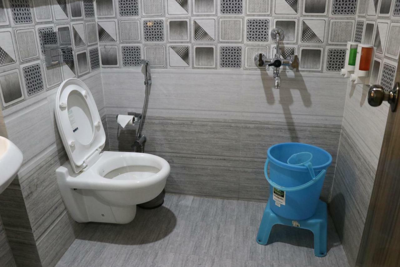 Готель S.R. Residency Zirakpur Екстер'єр фото