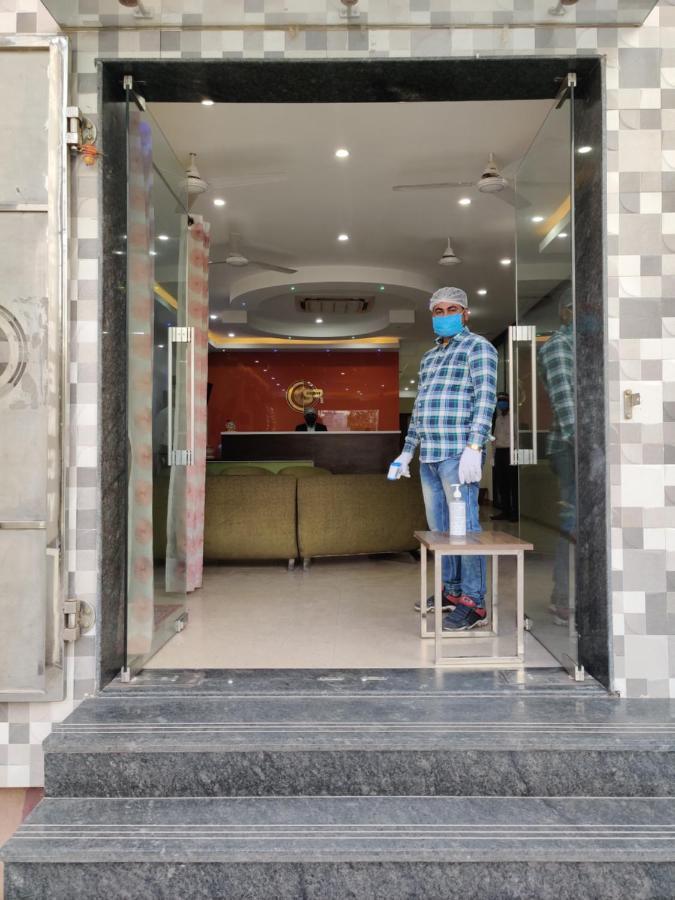 Готель S.R. Residency Zirakpur Екстер'єр фото